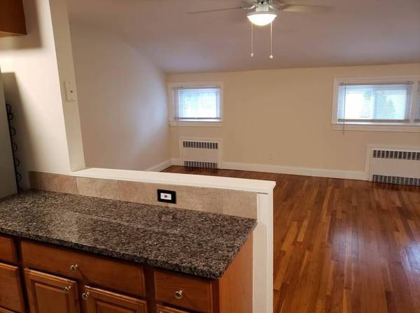 2BR/1BA Apartment · San Francisco photo 5