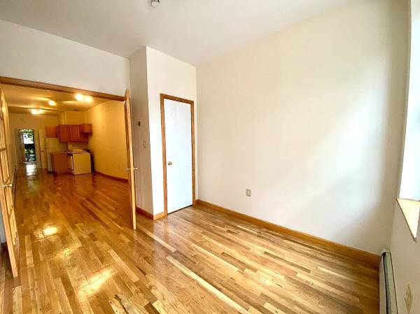 2BR/1BA Apartment · San Francisco photo 4