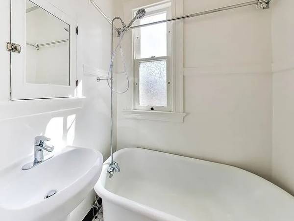 2BR/1BA Apartment · Mount Vernon photo 5