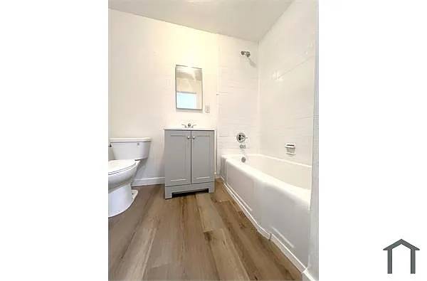 2BR/1BA Single Family House on Alaska Ave · Fairfield photo 5