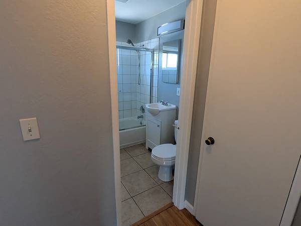 1BR/1BA Apartment on W 131st St · New York photo 4