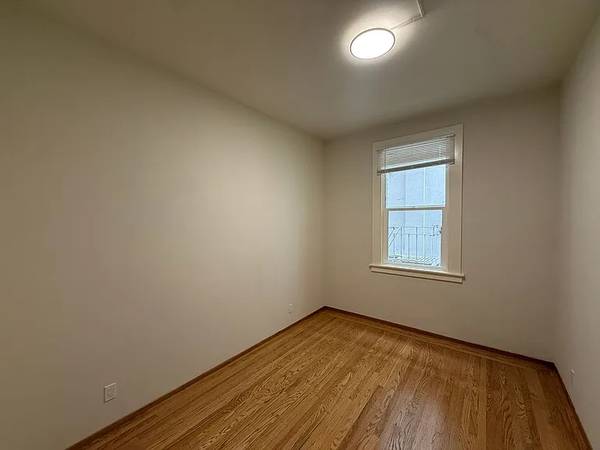 748 Jackson Street, San Francisco, CA 94133 photo 3