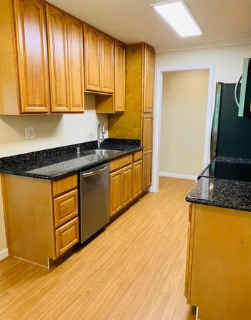 Pamela Drive Apartments photo 4