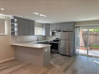 2BR/1BA Apartment on Madera Ave · Menlo Park photo 3
