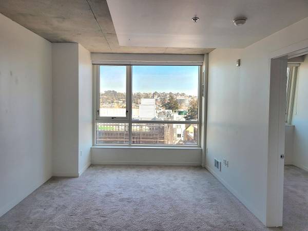 2BR/2BA Apartment · San Francisco photo 2
