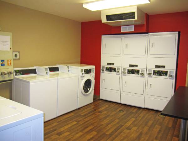 1BR/1BA Other on Circle Star Way · Redwood City photo 3