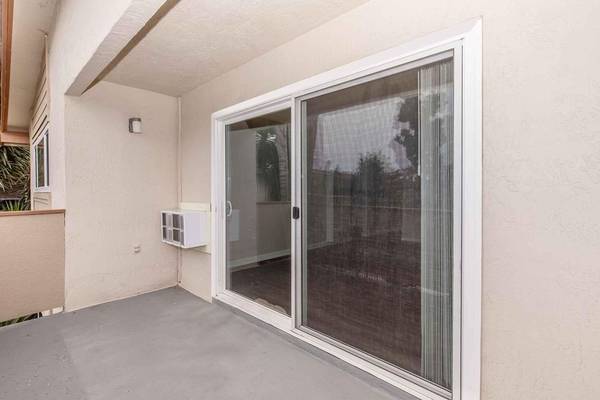 Apartments on Central Avenue · Fremont
