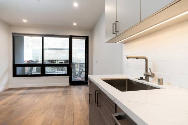 2BR/1BA Condo · San Francisco photo 4