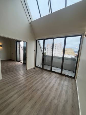 2BR/1BA Loft · Santa Cruz photo 5