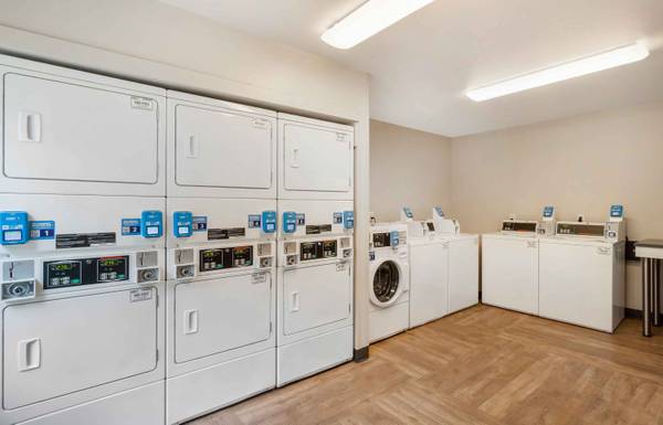 1BR/1BA Other on Orleans Dr · Sunnyvale photo 4