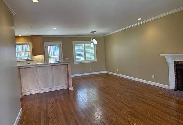 3BR/2BA Condo · San Bruno photo 2