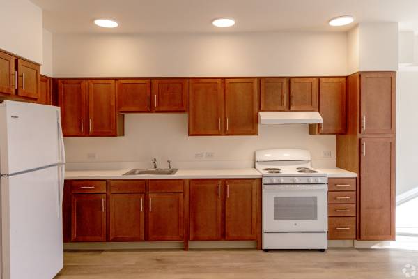 Monroe St. Apartments photo 5
