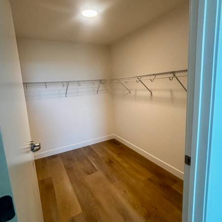Monroe St. Apartments photo 4