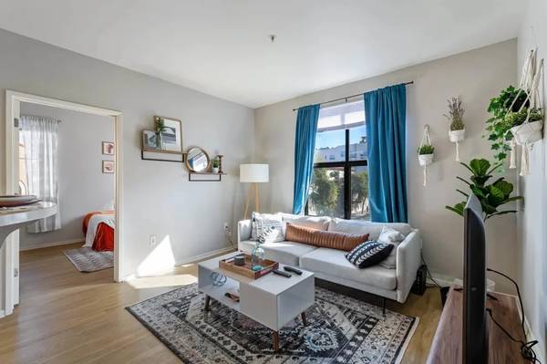 Apartments on Kittredge St · Berkeley photo 2