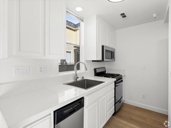 Westmont Townhomes photo 3