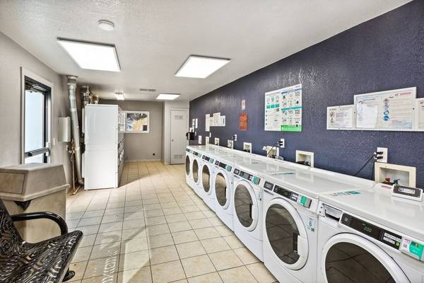 2BR/1BA Apartment · Antioch photo 5