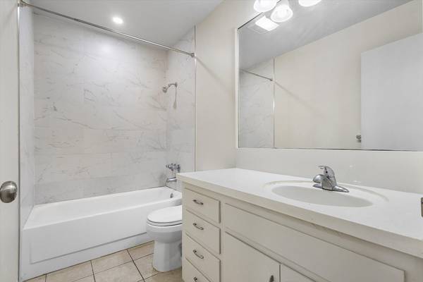 1BR/1BA Apartment on Merritt Ave · Oakland photo 4
