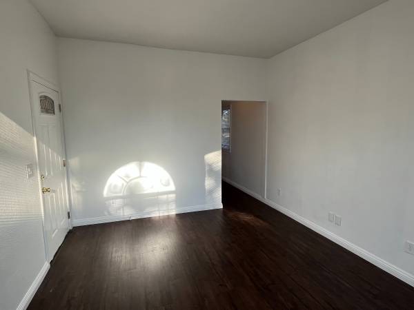 3BR/1BA Duplex on Union Street · Emeryville photo 2