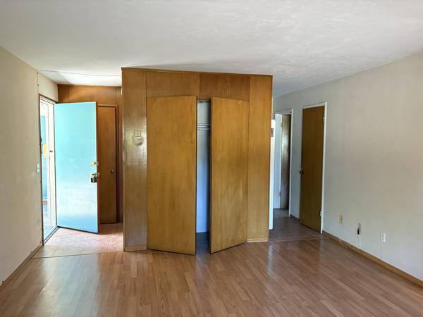 1BR/1BA Apartment · Stanford photo 5