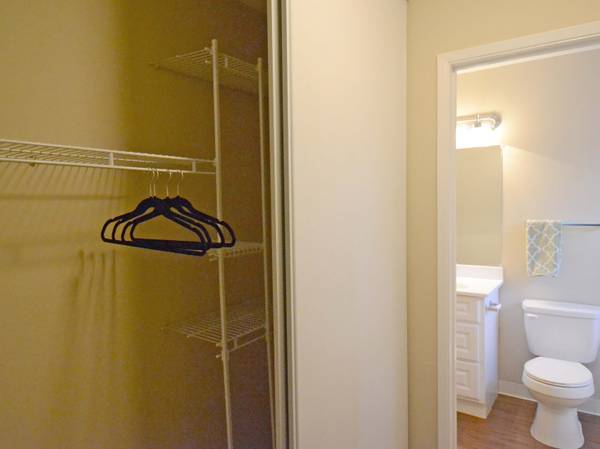 Apartments on E Homestead Rd · Santa Clara photo 4