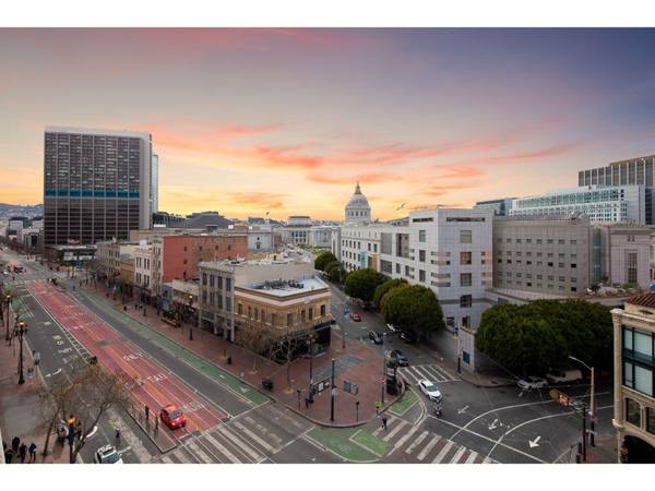 Apartments on Market St · San Francisco photo 4