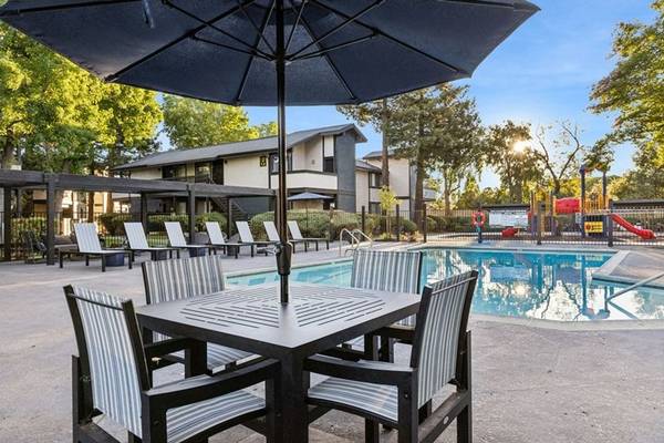 Apartments on Clay Bank Rd · Fairfield photo 3