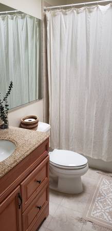 3BR/2BA Apartment · Redwood City photo 4
