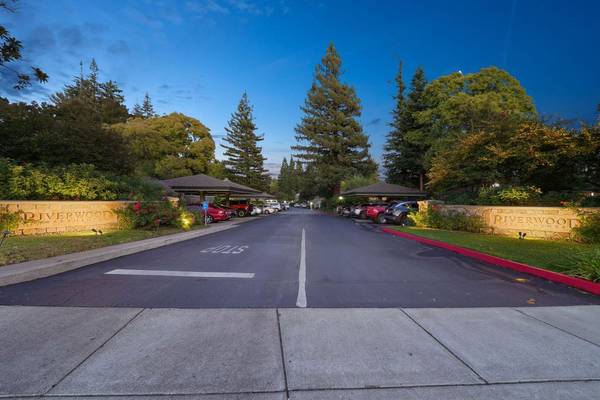 Apartments on Soscol Avenue · Napa photo 4
