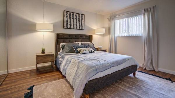 2BR/1BA Apartment · Fairfield photo 5