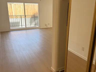 Jamie's Apartments photo 3