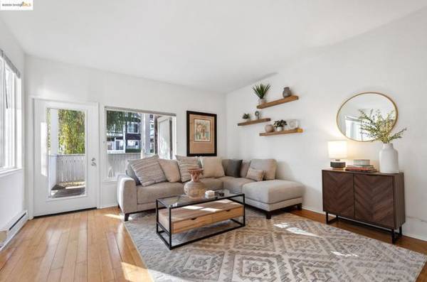 1BR/1BA Condo on Bayside Ct · Richmond photo 5