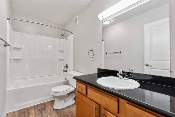 Apartments on Trinity Ave · Walnut Creek photo 4