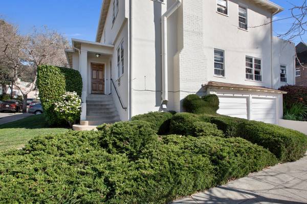 2BR/2BA Townhouse on Virginia Ave · Berkeley photo 4