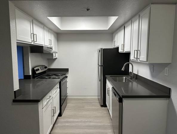 Apartments on Sierra Ridge Avenue · San Pablo photo 5
