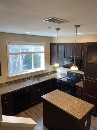 Townhouses on Saratoga Ave · San Jose photo 5