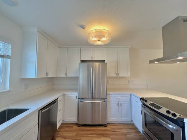 Bennett Valley Townhomes - Fully Renovated! photo 2