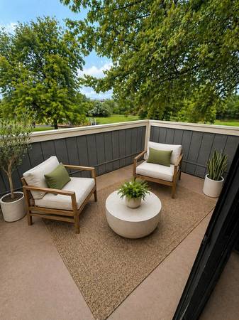 Apartments on Graylawn Ave · Petaluma
