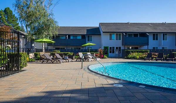 Apartments on Flora Ave · Walnut Creek photo 2