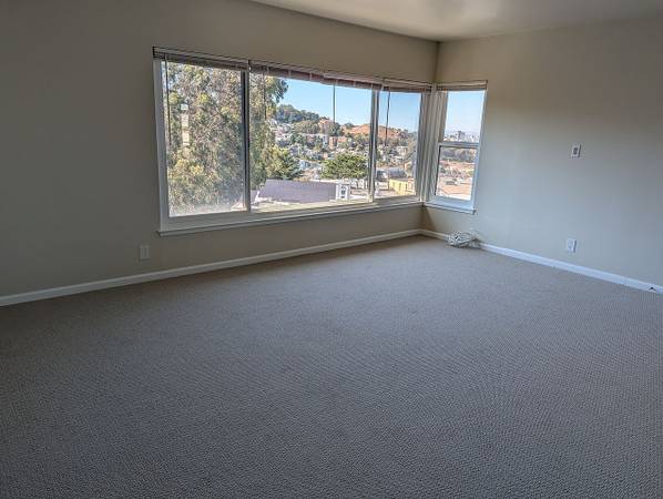 2BR/1BA Apartment · San Francisco photo 2
