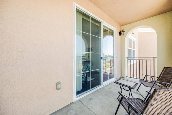 Apartments on S Main St Near Great Mall Pkwy · Milpitas