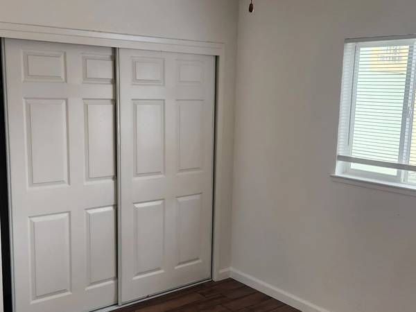 1BR/1BA Apartment on Alcatraz Ave · Oakland photo 5