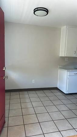 2BR/1BA Apartment on Ellis St · Petaluma photo 2