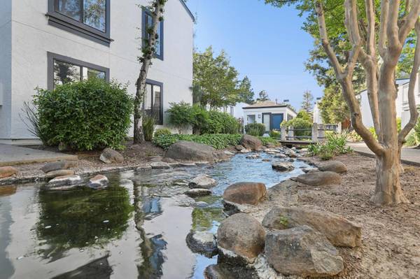 Apartments on Park Lake Cir · Walnut Creek photo 5