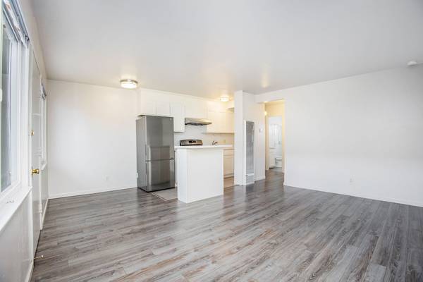 1BR/1BA Apartment on Santa Clara · Alameda photo 2