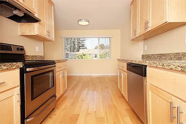 Towle Apartments photo 2