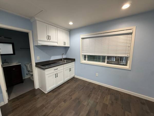 1BR/1BA In-Law · Fremont photo 3