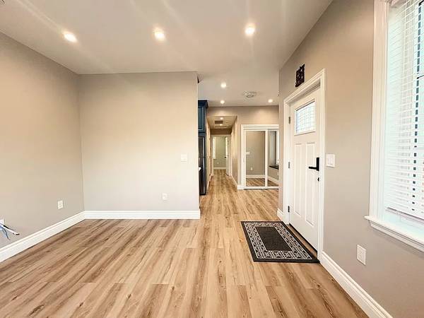 2BR/2BA Single Family House on Mcclellan Rd · Cupertino photo 2