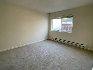 2BR/1BA Apartment on Paloma Ave · Burlingame photo 5