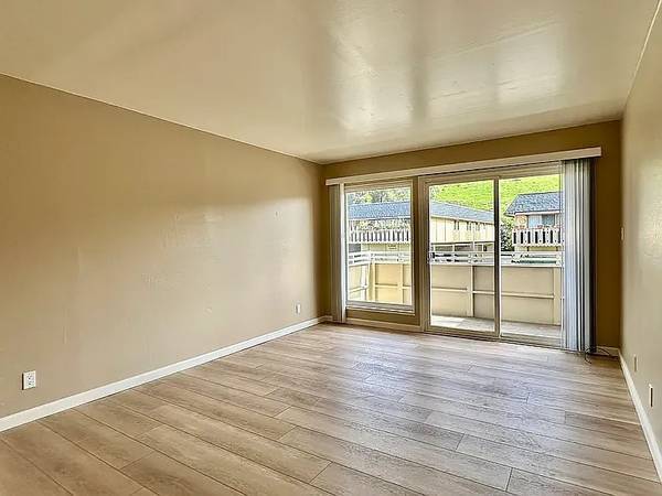 1BR/1BA Apartment on Palos Verdes Drive · San Mateo photo 3
