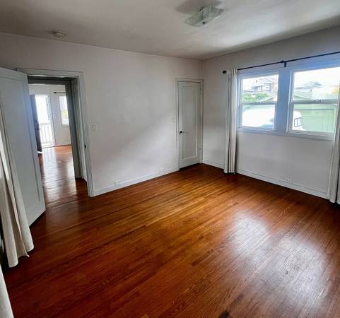 1BR/1BA Duplex on Mateo St · San Leandro photo 3